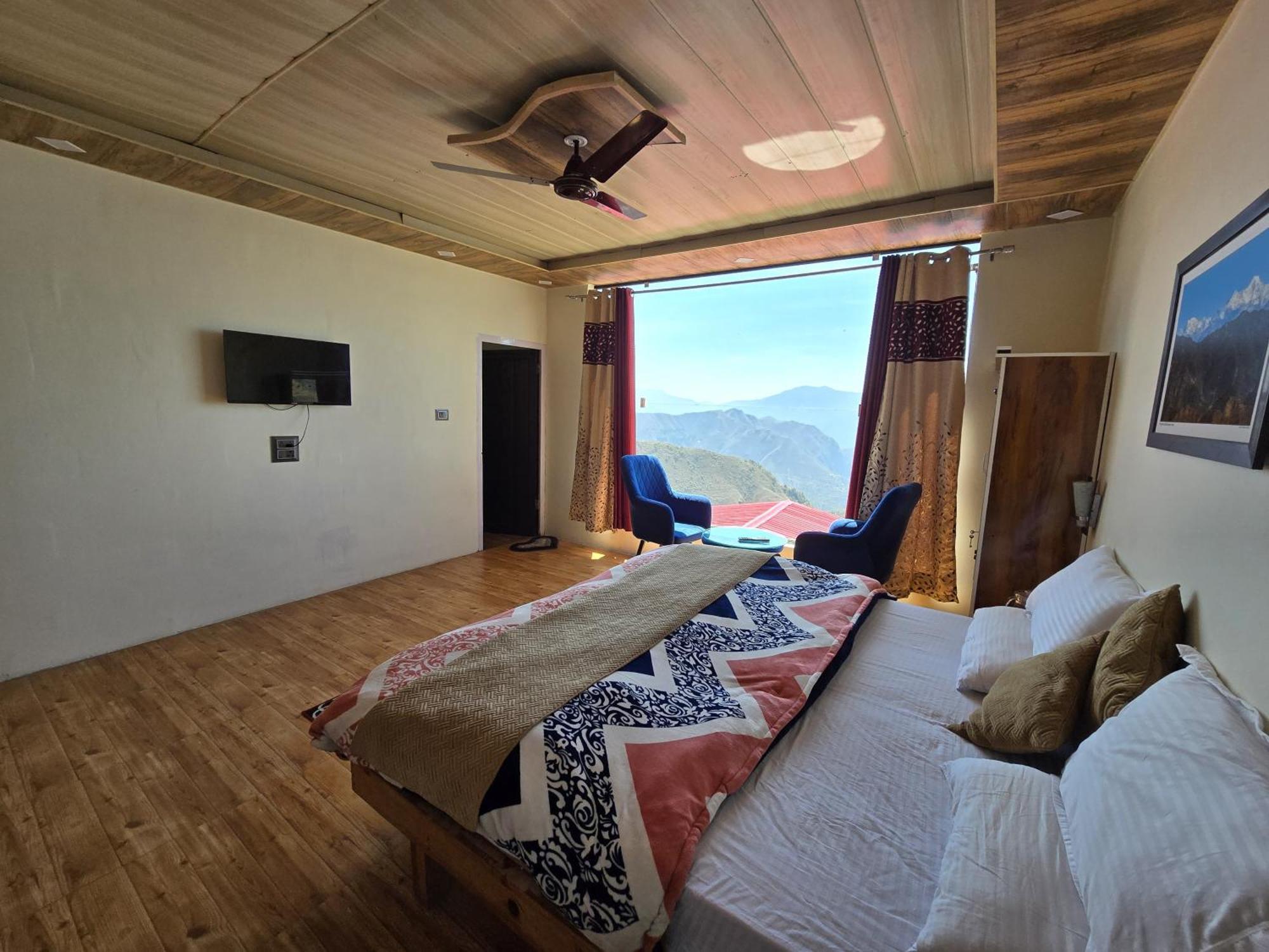 מלון צ'קרטה Hill View Retreat מראה חיצוני תמונה